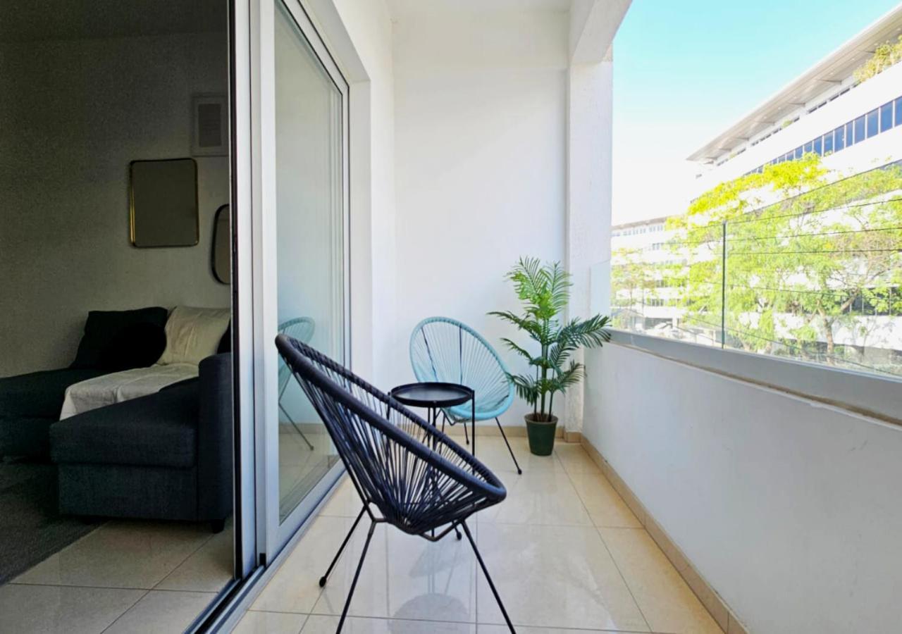 Phaedrus Living: City Centre Luxury Flat Esperidon 201 Nicosia Exteriör bild