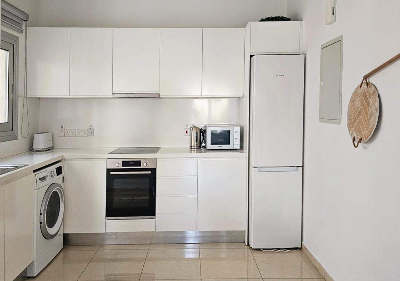 Phaedrus Living: City Centre Luxury Flat Esperidon 201 Nicosia Exteriör bild